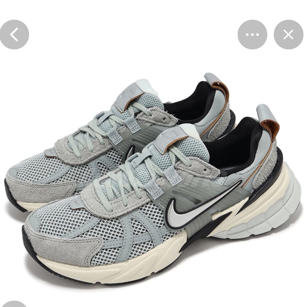 Nike V2K Run Sneakers Pumice